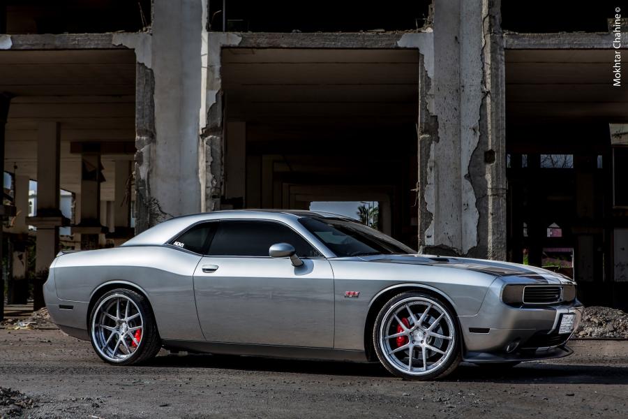  Dodge Challenger SRT8 by ADV.1 Wheels 2012 года  (фото 12 из 19)